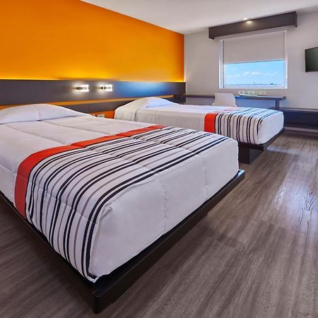 City Express Junior By Marriott Leon Centro De Convenciones Exteriör bild