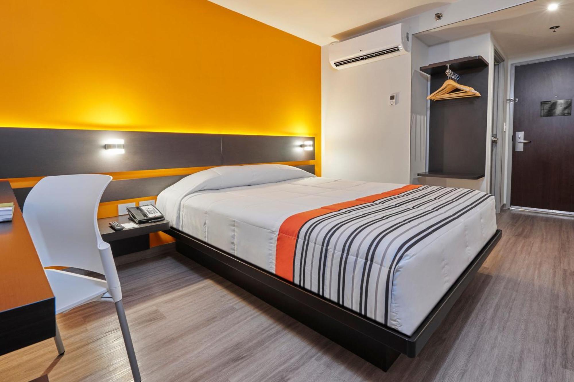City Express Junior By Marriott Leon Centro De Convenciones Exteriör bild