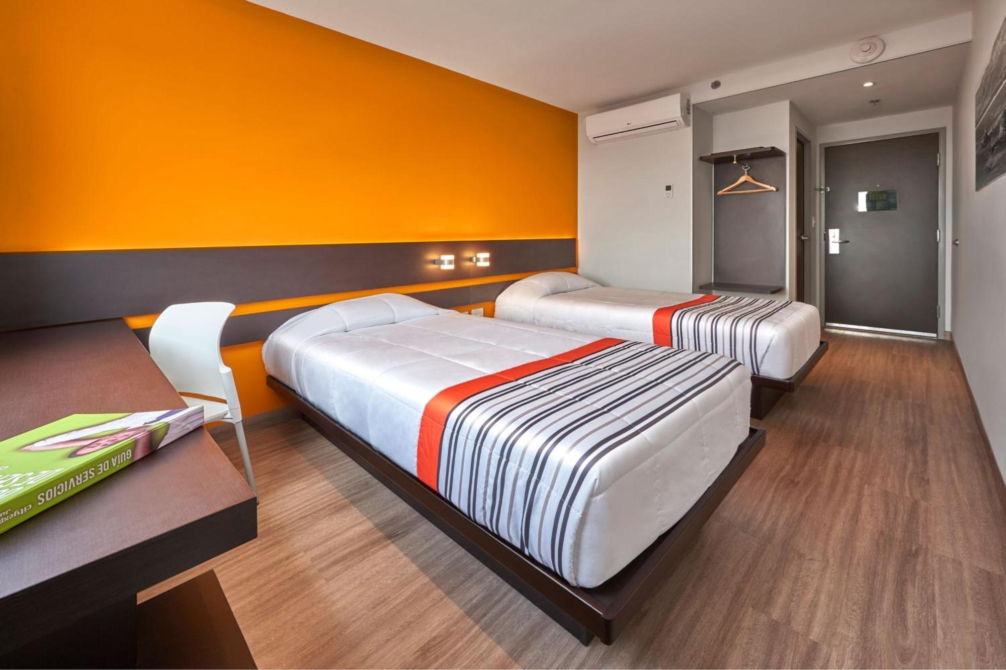 City Express Junior By Marriott Leon Centro De Convenciones Exteriör bild