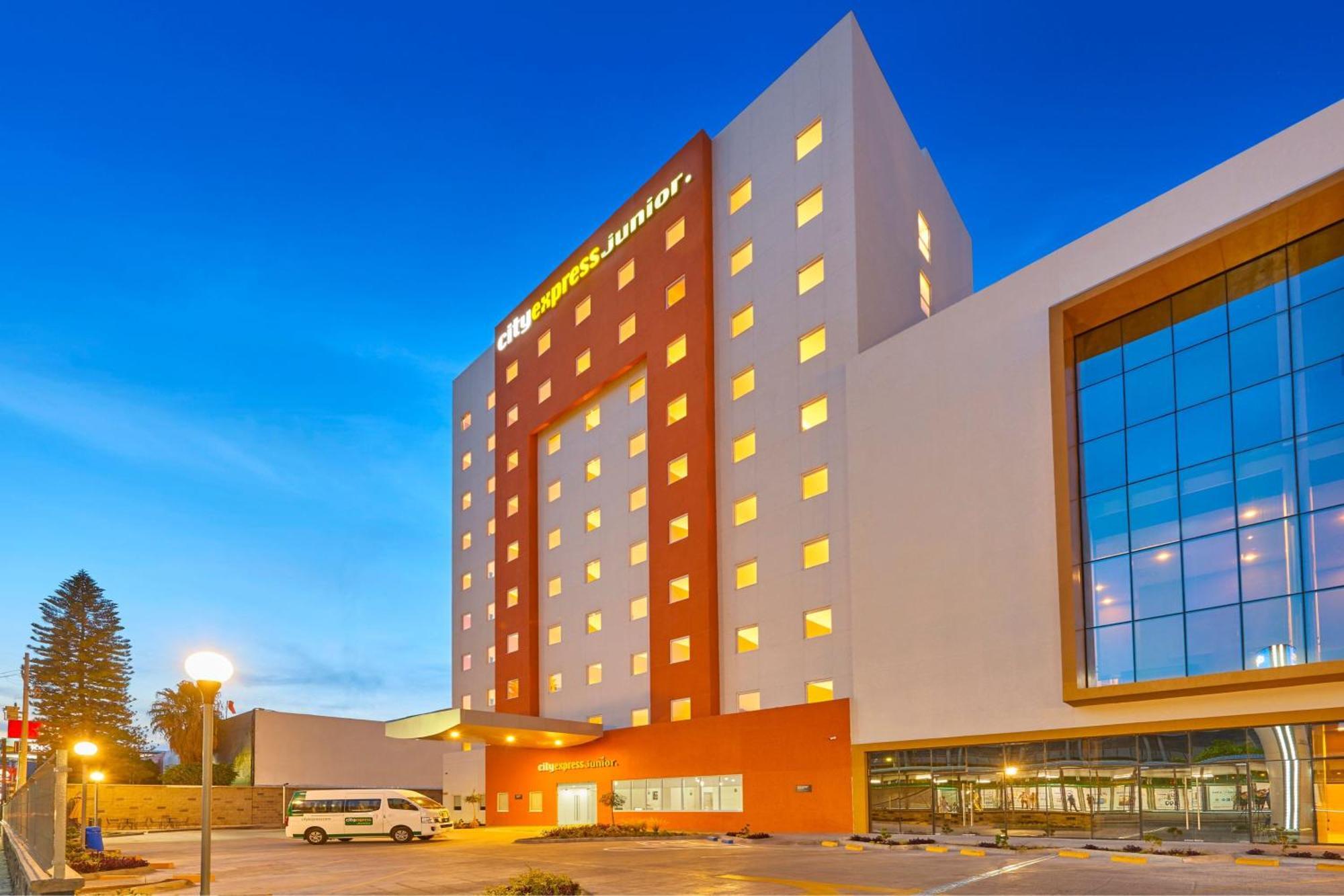 City Express Junior By Marriott Leon Centro De Convenciones Exteriör bild