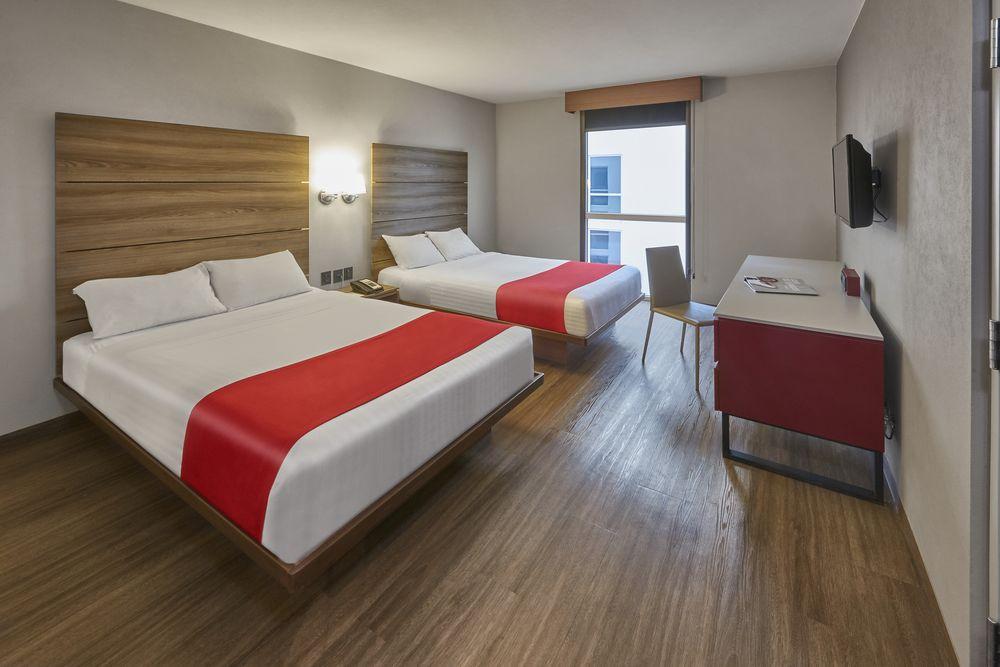 City Express Junior By Marriott Leon Centro De Convenciones Exteriör bild