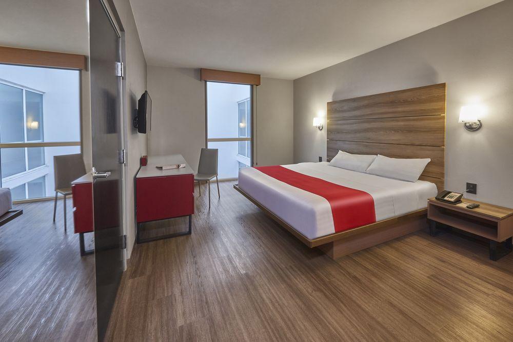 City Express Junior By Marriott Leon Centro De Convenciones Exteriör bild